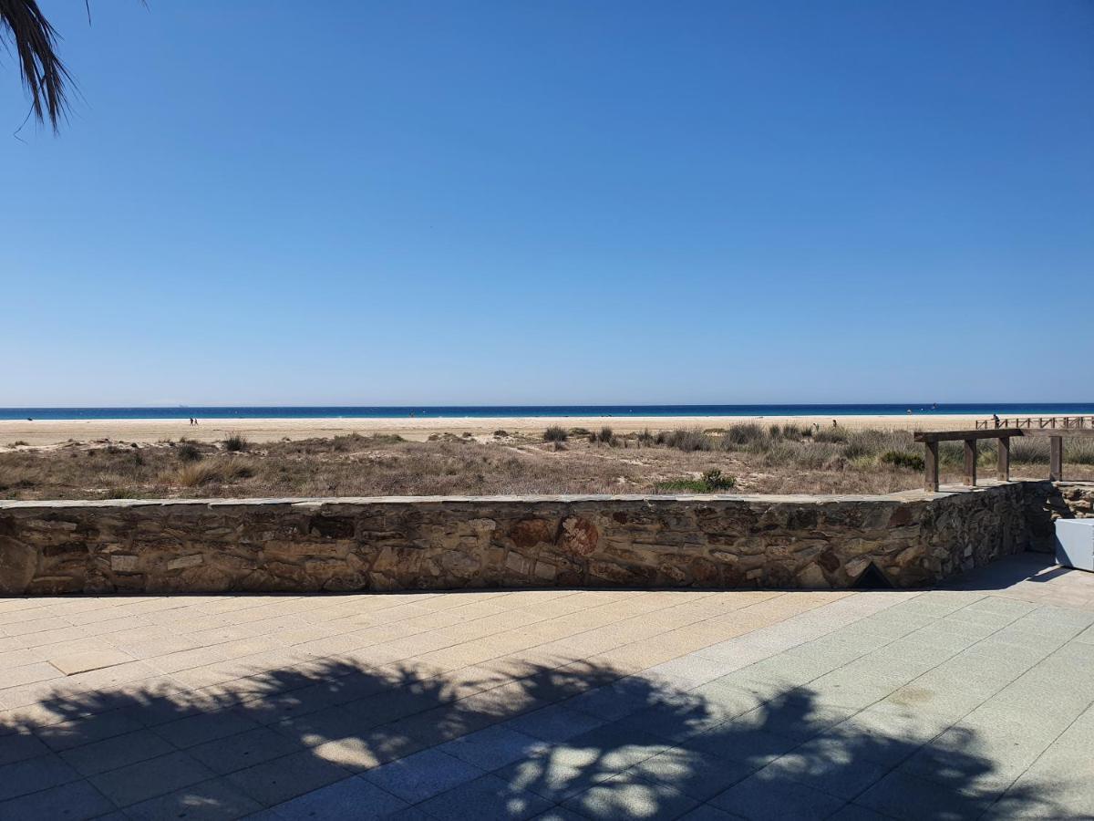 La Tortuga I, Encantador Apartamento Con Garaje En Primera Linea De Playa Tarifa Exterior photo